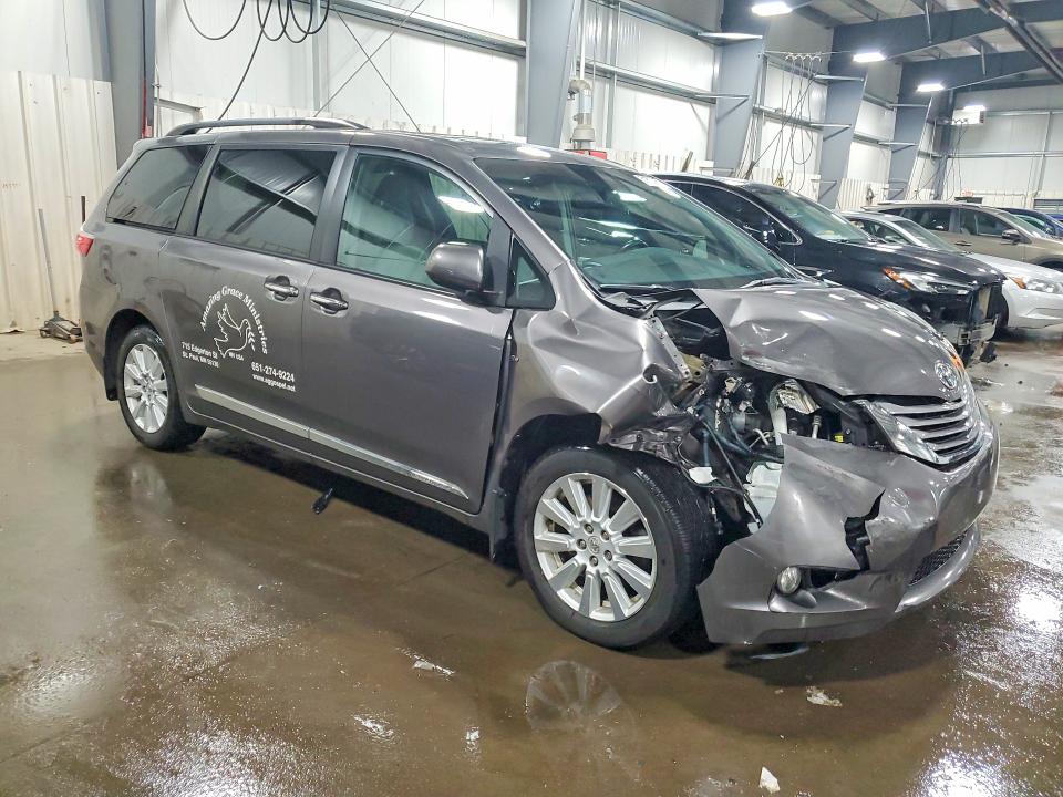 2017 Toyota Sienna მანქანა იყიდება აუქციონზე, vin: 5TDDZ3DC0HS167691, აუქციონის ნომერი: 51573166