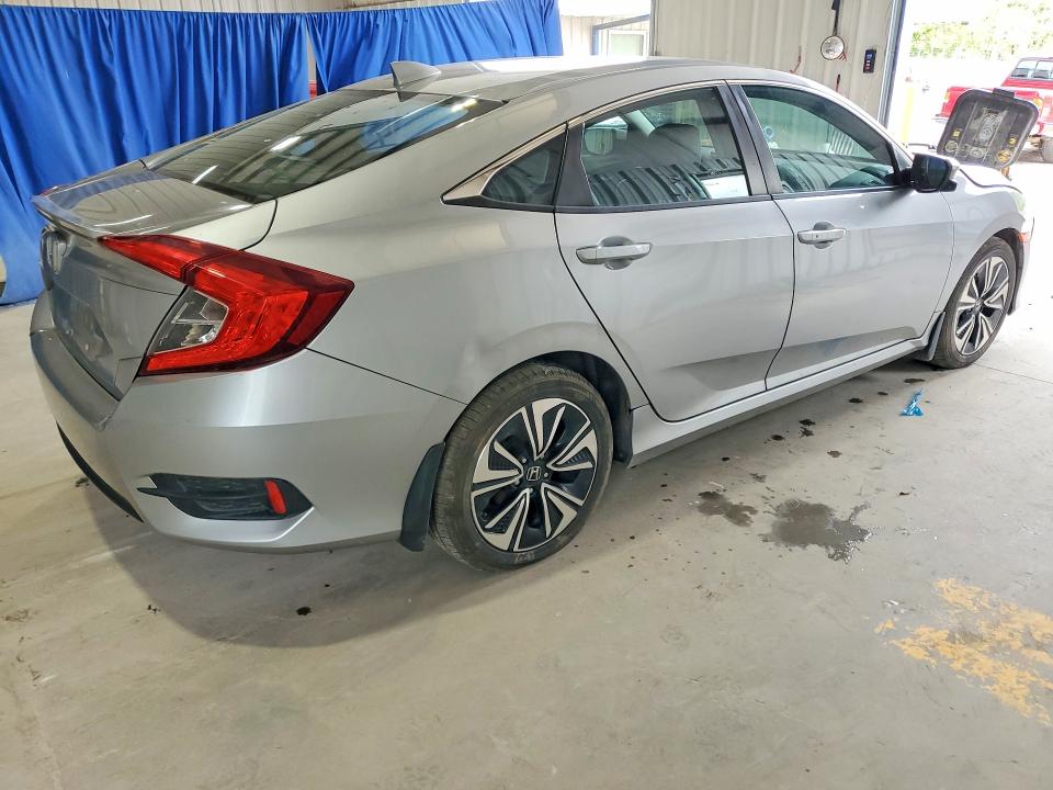 51558816 :رقم المزاد ، 19XFC1F72HE209528 vin ، 2017 Honda Civic مزاد بيع