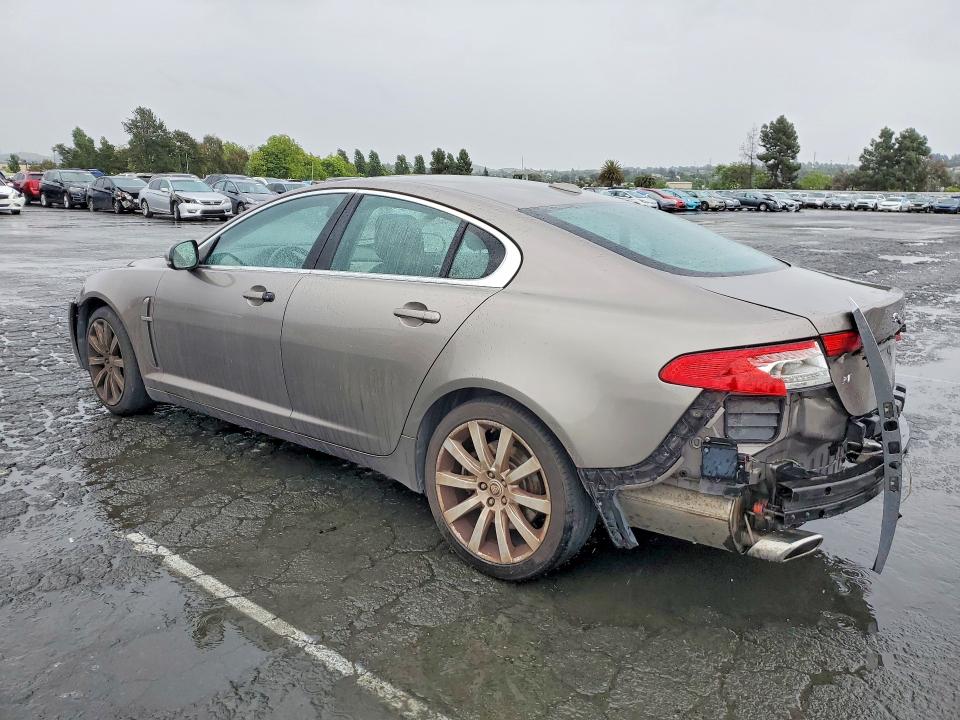 50672756 :رقم المزاد ، SAJWA0FA2AHR59010 vin ، 2010 Jaguar Xf مزاد بيع