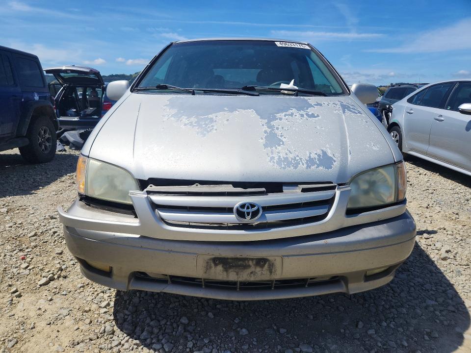 49633176 :رقم المزاد ، 4T3ZF13C92U469829 vin ، 2002 Toyota Sienna مزاد بيع
