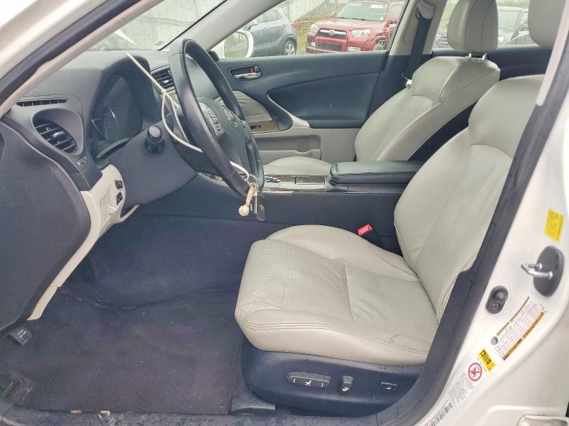 49684796 :رقم المزاد ، JTHBF5C20B5143990 vin ، 2011 Lexus Is مزاد بيع