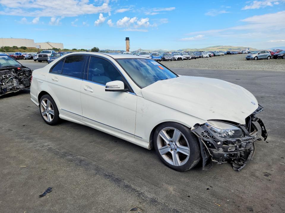 48984286 :رقم المزاد ، WDDGF5EB5BA414026 vin ، 2011 Mercedes-benz C مزاد بيع