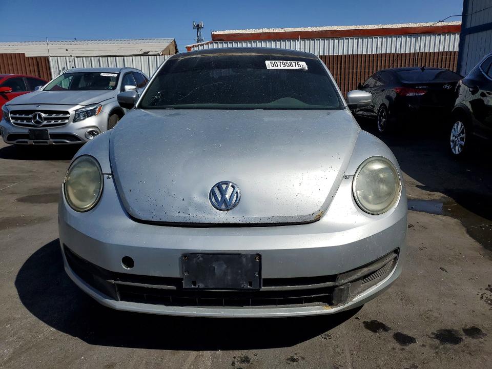 50795876 :رقم المزاد ، 3VWJP7AT0DM604486 vin ، 2013 Volkswagen Beetle مزاد بيع