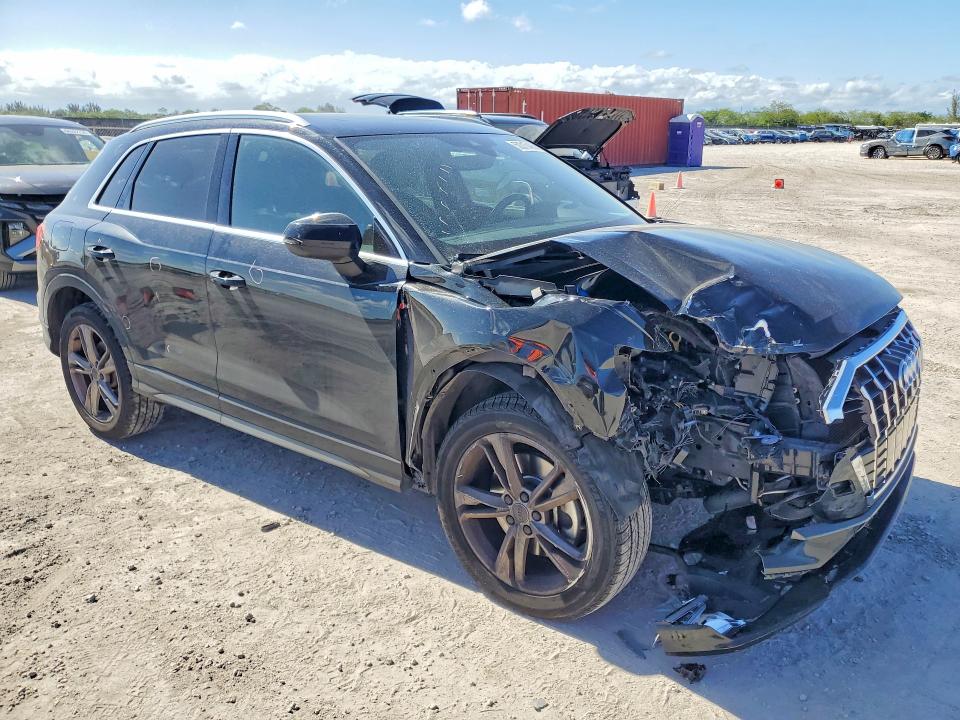 2020 Audi Q3 მანქანა იყიდება აუქციონზე, vin: WA1DECF34L1056053, აუქციონის ნომერი: 50315406
