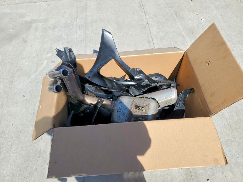 48693426 :رقم المزاد ، JYARM38E5SA017995 vin ، 2025 Yama Yzfr7 مزاد بيع