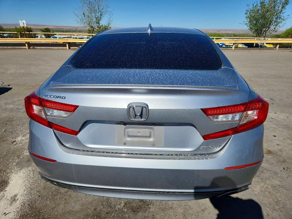 2018 Honda Accord მანქანა იყიდება აუქციონზე, vin: 1HGCV1F3XJA188772, აუქციონის ნომერი: 48337126