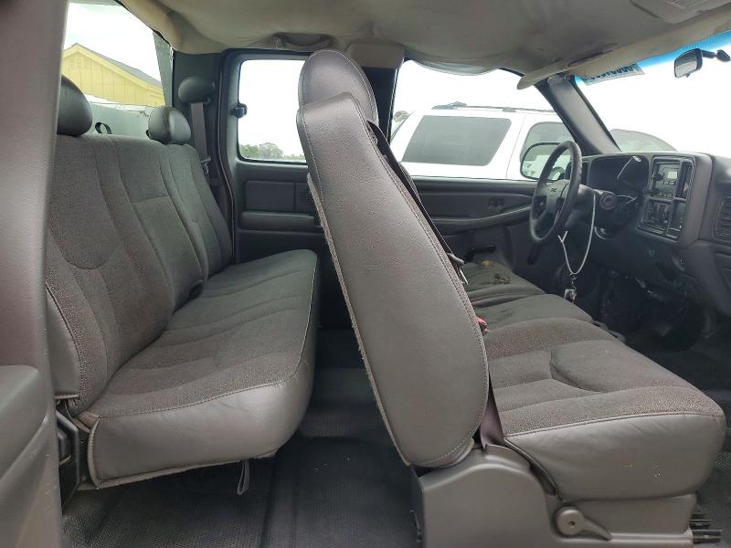 Продаж на аукціоні авто 2004 Gmc Sierra, vin: 1GDHC29UX4E233481, номер лоту: 50661836