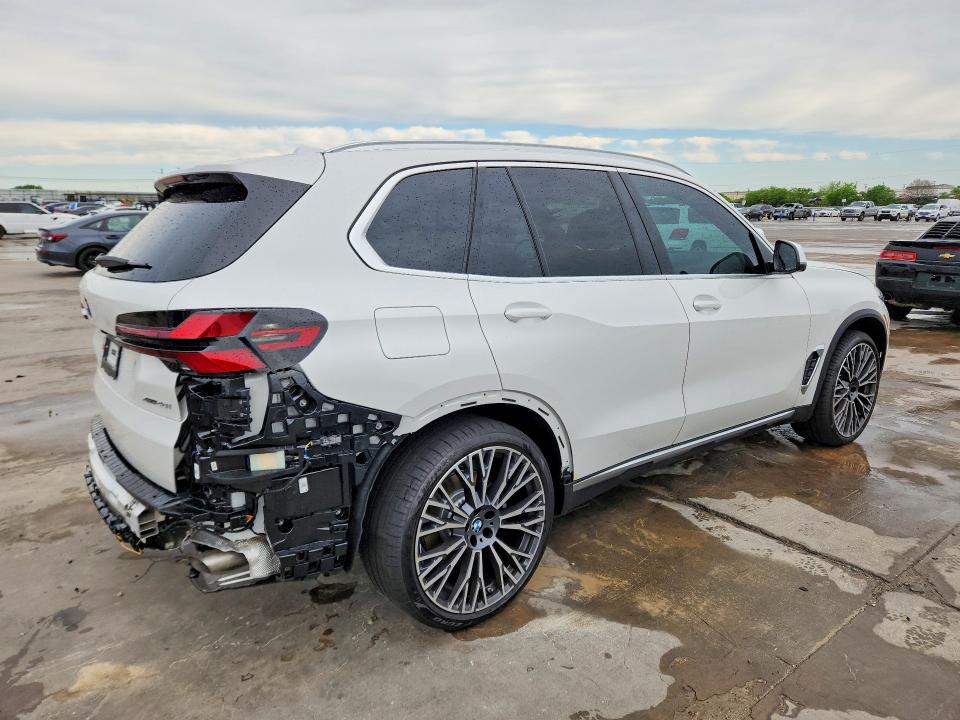 47890256 :رقم المزاد ، 5UX23EU00T9328881 vin ، 2026 Bmw X5 مزاد بيع