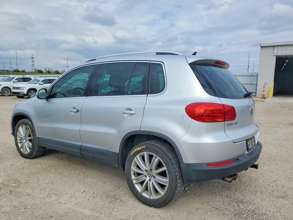 52088746 :رقم المزاد ، WVGBV7AX9CW560434 vin ، 2012 Volkswagen Tiguan مزاد بيع