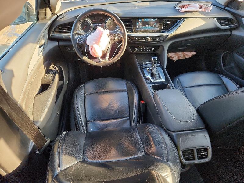 50363246 :رقم المزاد ، W04GU8SX1J1109424 vin ، 2018 Buick Regal Tourx مزاد بيع