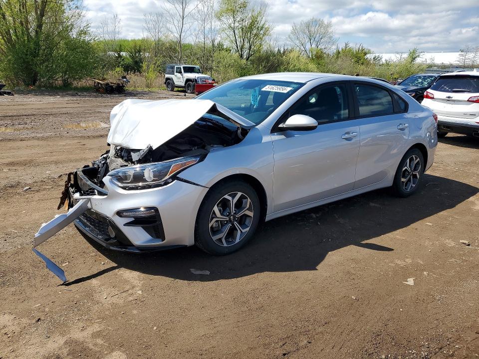 2021 Kia Forte მანქანა იყიდება აუქციონზე, vin: 3KPF24AD8ME391120, აუქციონის ნომერი: 51625956