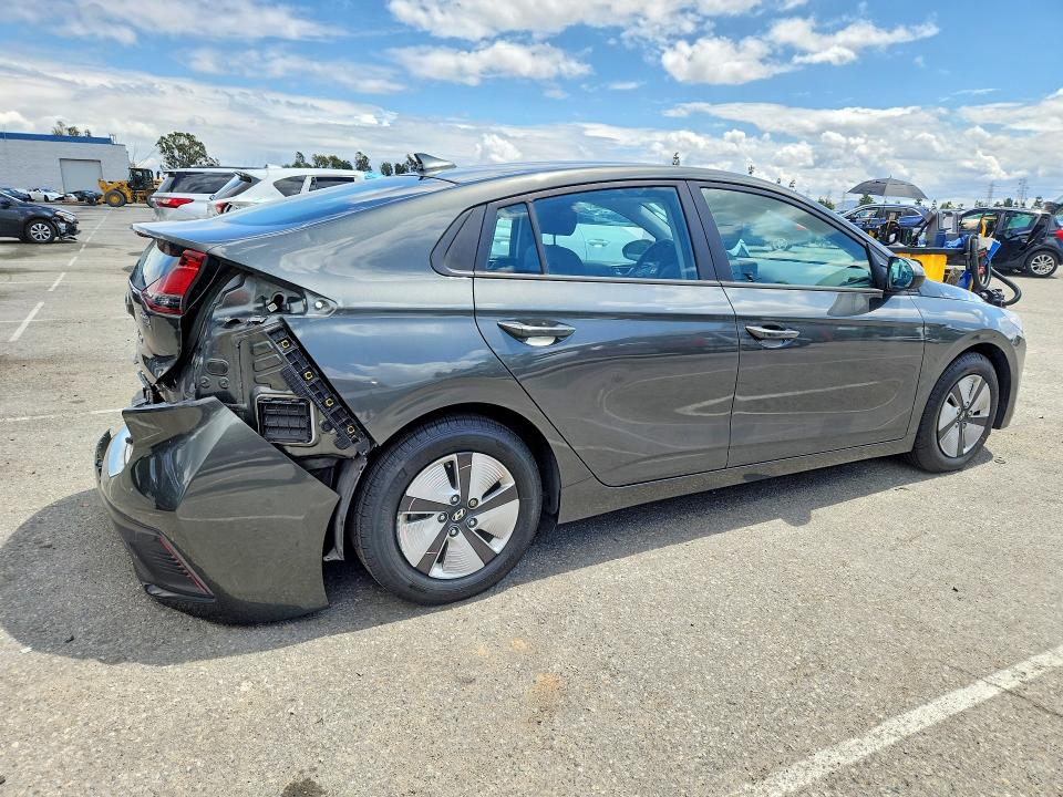 49825456 :رقم المزاد ، KMHC65LC2NU266856 vin ، 2022 Hyundai Ioniq مزاد بيع