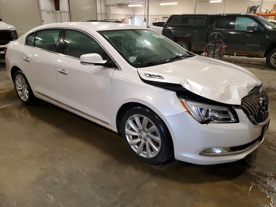 51202566 :رقم المزاد ، 1G4GB5G31FF301805 vin ، 2015 Buick Lacrosse مزاد بيع