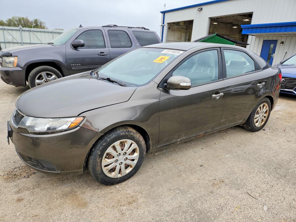 2010 Kia Forte მანქანა იყიდება აუქციონზე, vin: KNAFU4A26A5122644, აუქციონის ნომერი: 51819026