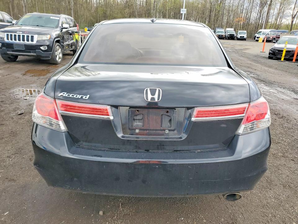 50255476 :رقم المزاد ، 1HGCP2F87BA004112 vin ، 2011 Honda Accord مزاد بيع