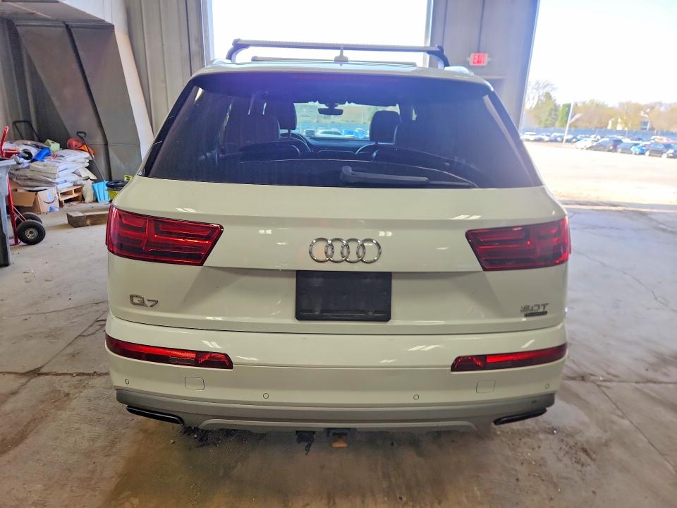 Продаж на аукціоні авто 2017 Audi Q7, vin: WA1LAAF79HD026437, номер лоту: 50738846