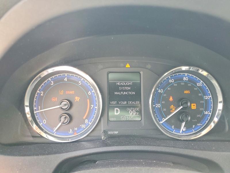 Продаж на аукціоні авто 2018 Toyota Corolla, vin: 2T1BURHE9JC118377, номер лоту: 49401006