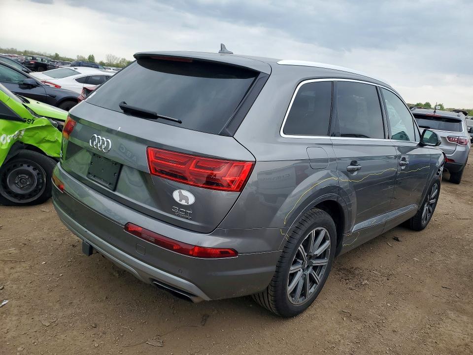 Продаж на аукціоні авто 2017 Audi Q7, vin: WA1VAAF76HD046945, номер лоту: 51287836