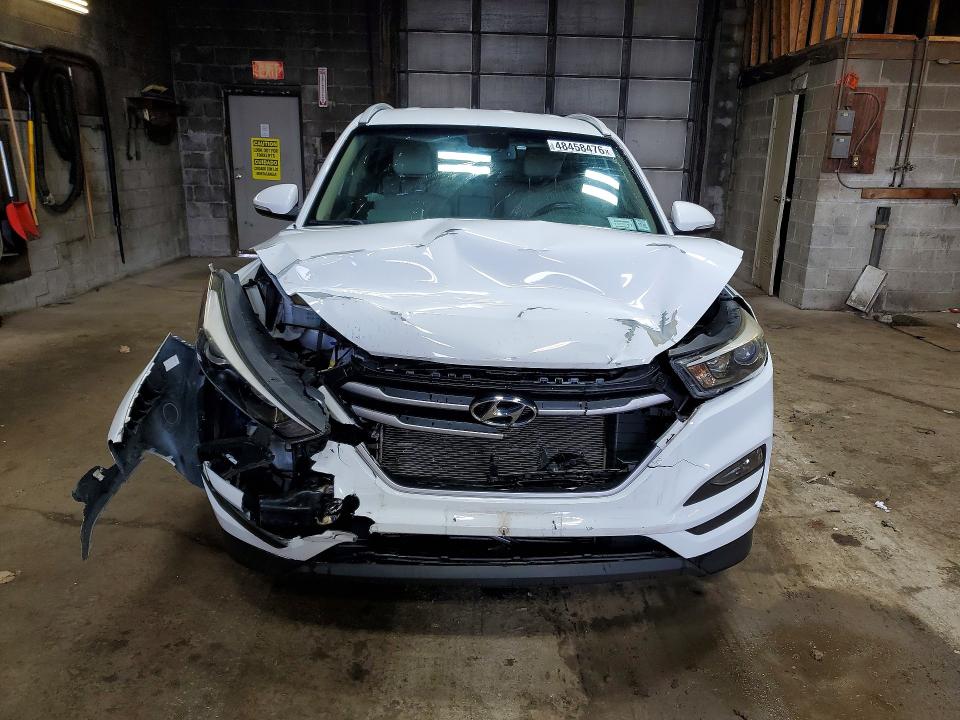 48458476 :رقم المزاد ، KM8J33A44HU420584 vin ، 2017 Hyundai Tucson مزاد بيع