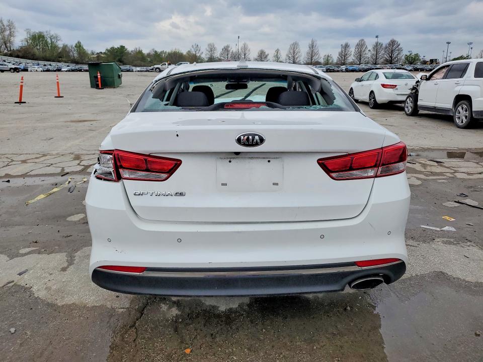 2018 Kia Optima მანქანა იყიდება აუქციონზე, vin: 5XXGT4L38JG204872, აუქციონის ნომერი: 48489336