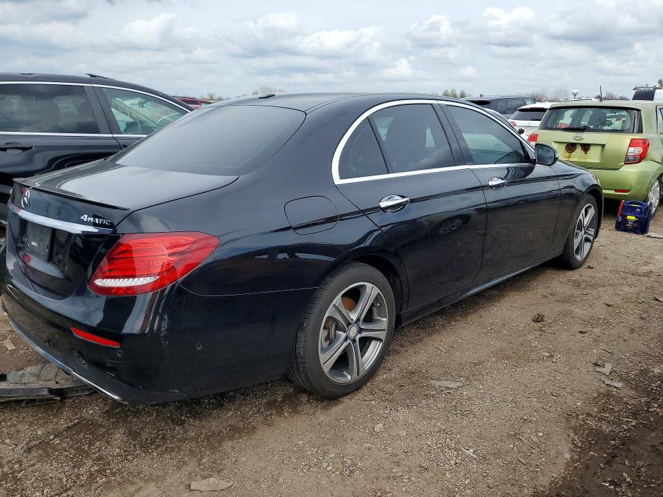 50306346 :رقم المزاد ، WDDZF4KB4HA184530 vin ، 2017 Mercedes-benz E مزاد بيع