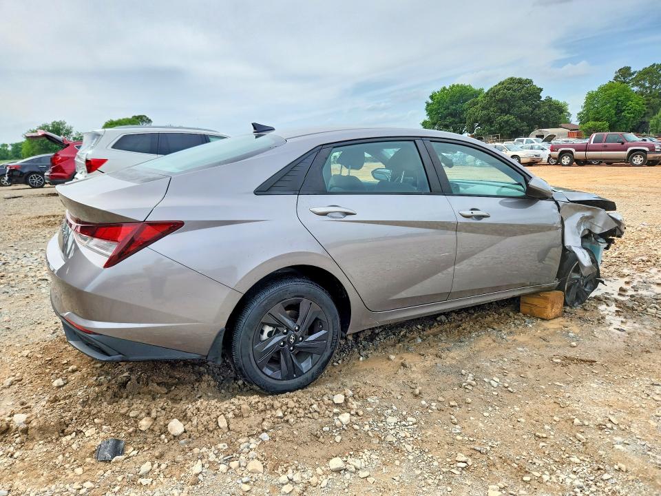 2022 Hyundai Elantra მანქანა იყიდება აუქციონზე, vin: KMHLM4AG6NU216645, აუქციონის ნომერი: 51794576