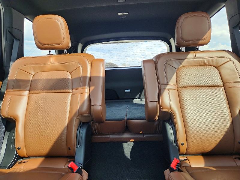48323066 :رقم المزاد ، 5LMYJ8XY8NNL01418 vin ، 2022 Lincoln Aviator مزاد بيع