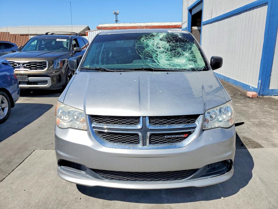 49604536 :رقم المزاد ، 2C4RDGBG7HR835271 vin ، 2017 Dodge Grand Caravan مزاد بيع