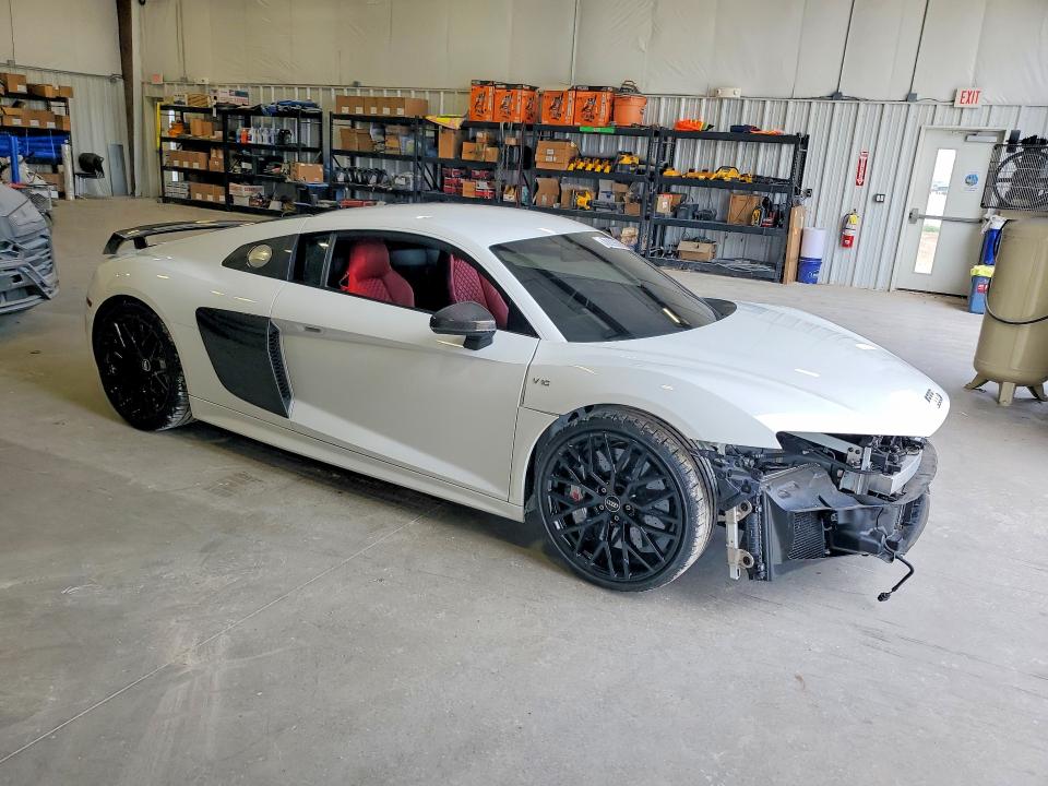 Продажа на аукционе авто 2018 Audi R8, vin: WUAKBAFXXJ7900428, номер лота: 48923606