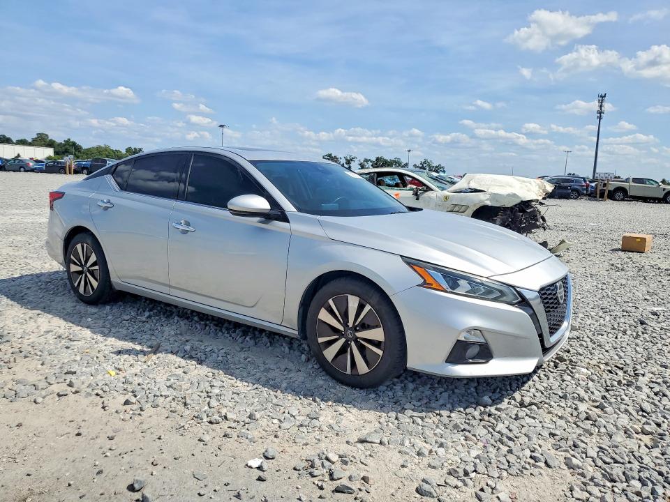 52051126 :رقم المزاد ، 1N4BL4DV2KC120953 vin ، 2019 Nissan Altima مزاد بيع