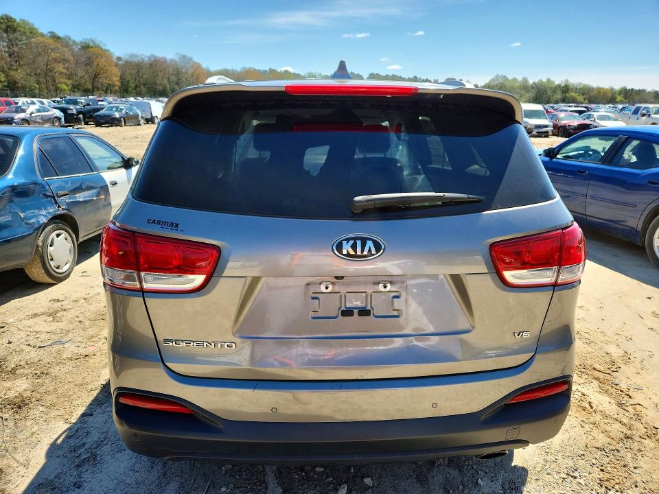48810516 :رقم المزاد ، 5XYPGDA56HG232135 vin ، 2017 Kia Sorento مزاد بيع