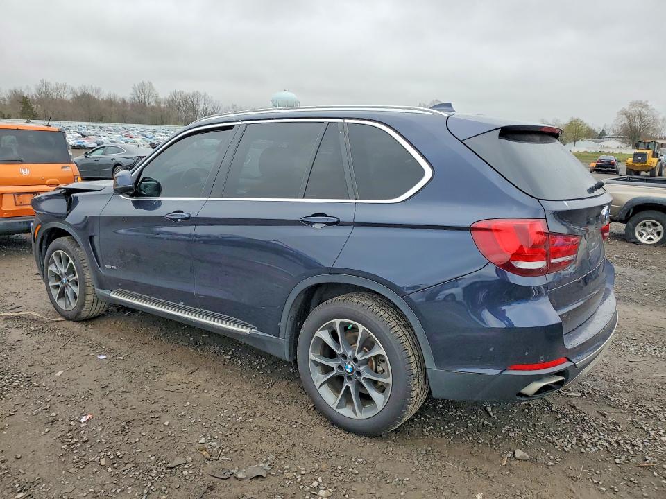 48083856 :رقم المزاد ، 5UXKR0C51J0X88826 vin ، 2018 Bmw X5 مزاد بيع