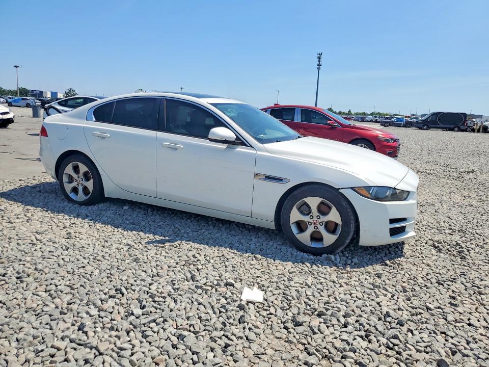 2017 Jaguar Xe მანქანა იყიდება აუქციონზე, vin: SAJAR4BG4HA973613, აუქციონის ნომერი: 50254406