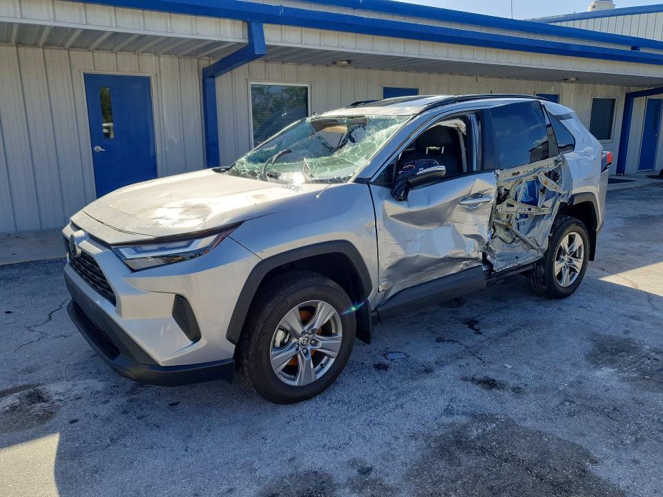 49215826 :رقم المزاد ، 2T3W1RFV0RC295836 vin ، 2024 Toyota Rav4 مزاد بيع