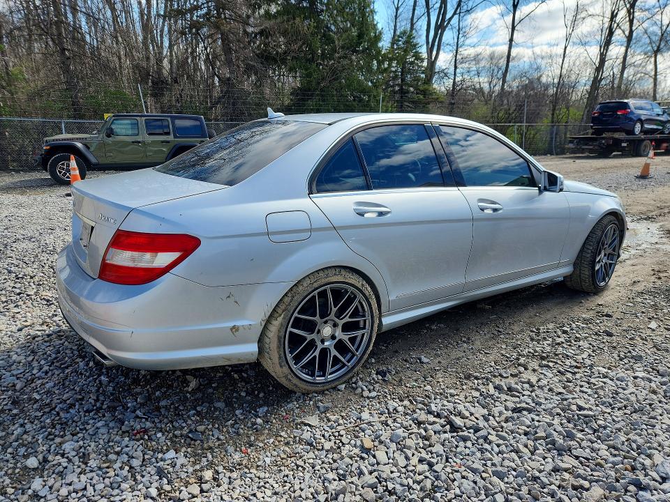 Продажа на аукционе авто 2010 Mercedes-benz C, vin: WDDGF8BB9AR086597, номер лота: 49070306