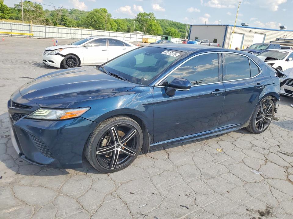 Auction sale of the 2018 Toyota Camry, vin: 4T1B61HK1JU652747, lot number: 50712726