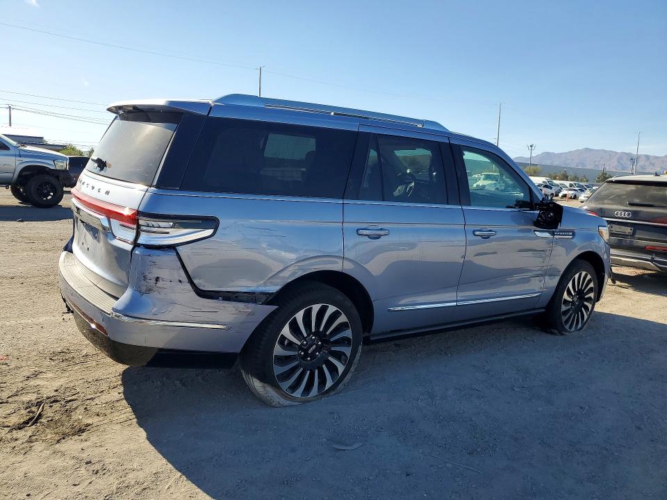2023 Lincoln Navigator მანქანა იყიდება აუქციონზე, vin: 5LMJJ2TG5PEL15856, აუქციონის ნომერი: 49146126