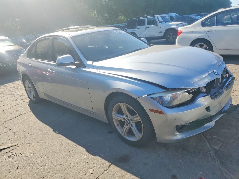48605176 :رقم المزاد ، WBA3A5C53DF356117 vin ، 2013 Bmw 328 مزاد بيع