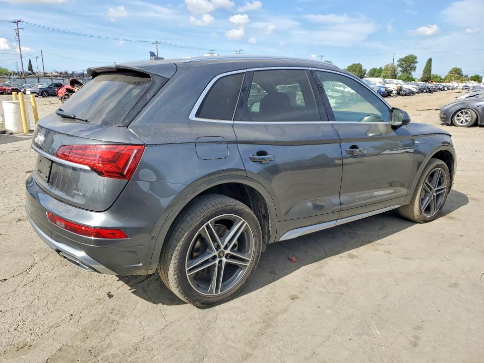 Продажа на аукционе авто 2021 Audi Q5 E, vin: WA1F2AFY6M2036335, номер лота: 49379406