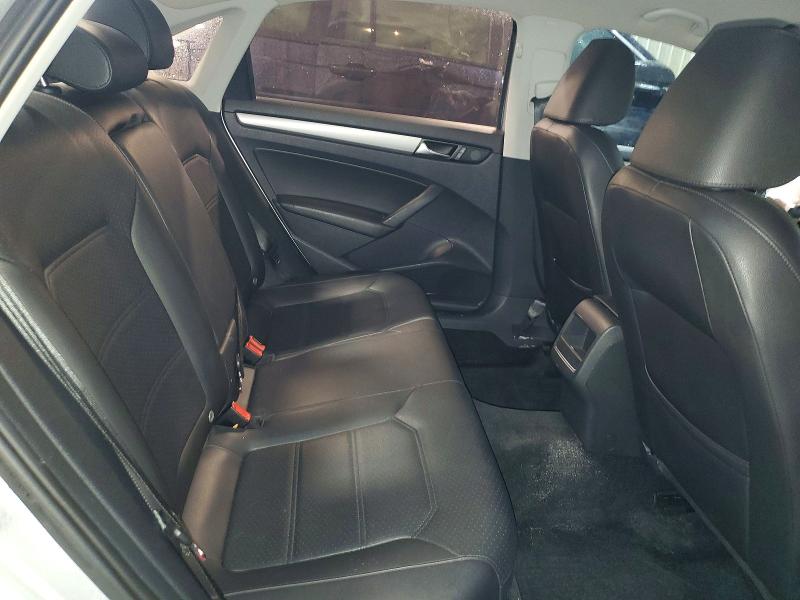 Продажа на аукционе авто 2015 Volkswagen Passat, vin: 1VWAS7A31FC051012, номер лота: 49431336