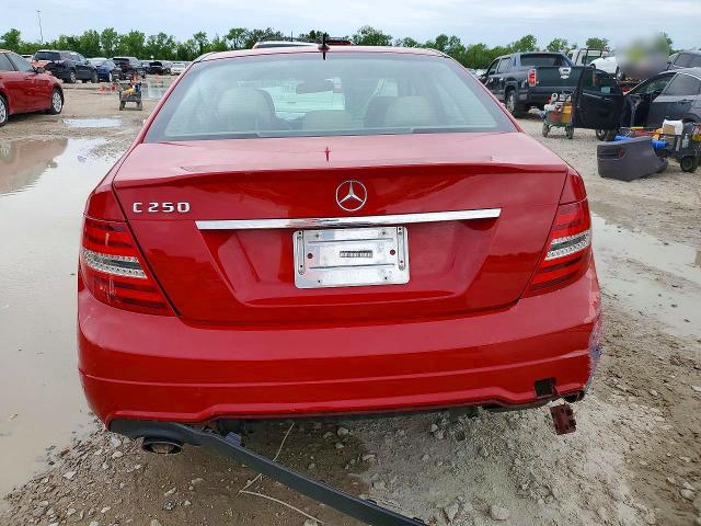 2013 Mercedes-benz C მანქანა იყიდება აუქციონზე, vin: WDDGF4HB0DR256544, აუქციონის ნომერი: 50431896