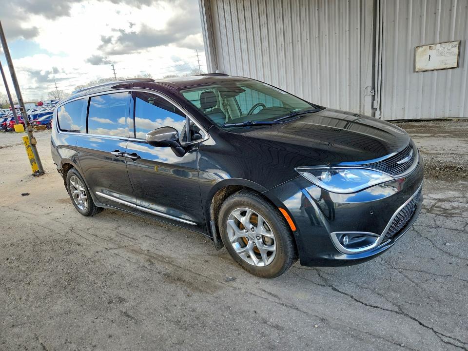Продажа на аукционе авто 2018 Chrysler Pacifica, vin: 2C4RC1GG1JR226319, номер лота: 48958956