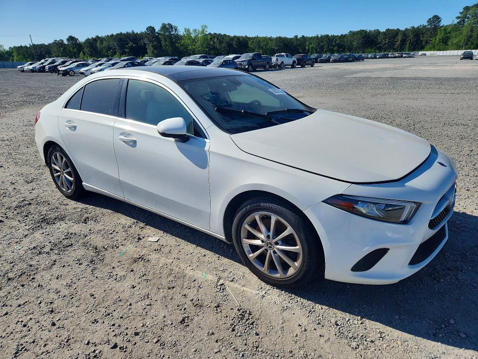 50557586 :رقم المزاد ، WDD3G4EBXKW016884 vin ، 2019 Mercedes-benz A مزاد بيع