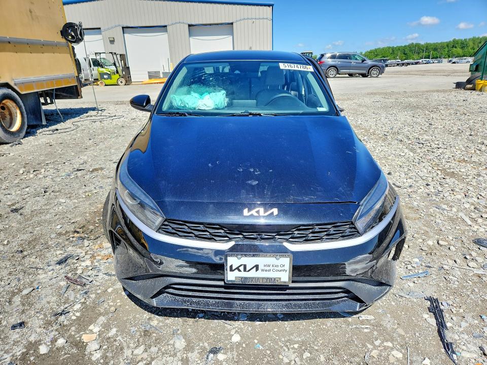 51674786 :رقم المزاد ، 3KPF24AD2NE450325 vin ، 2022 Kia Forte مزاد بيع
