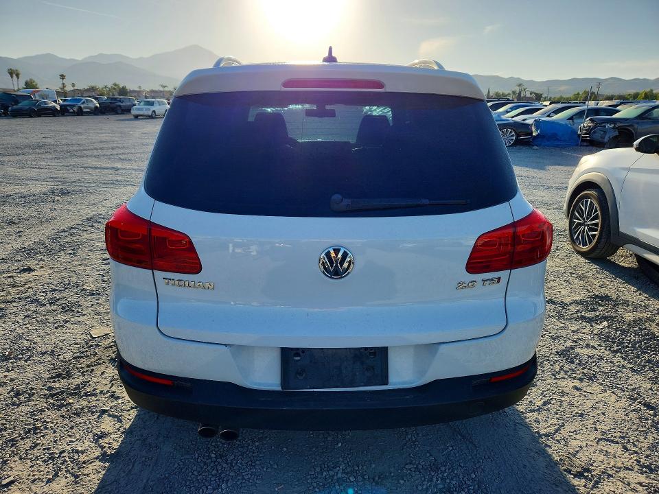 50733726 :رقم المزاد ، WVGAV3AX3EW065749 vin ، 2014 Volkswagen Tiguan مزاد بيع