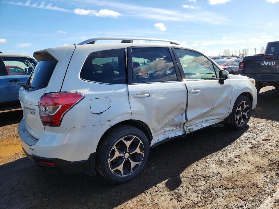 49142466 :رقم المزاد ، JF2SJHWCXFH544569 vin ، 2015 Subaru Forester مزاد بيع
