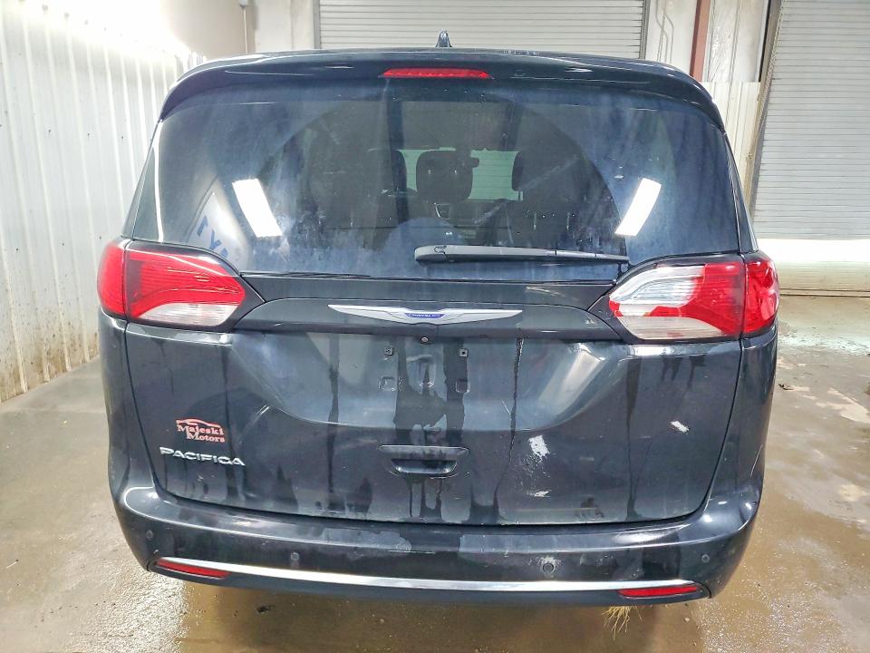 48753896 :رقم المزاد ، 2C4RC1BG2KR650357 vin ، 2019 Chrysler Pacifica مزاد بيع