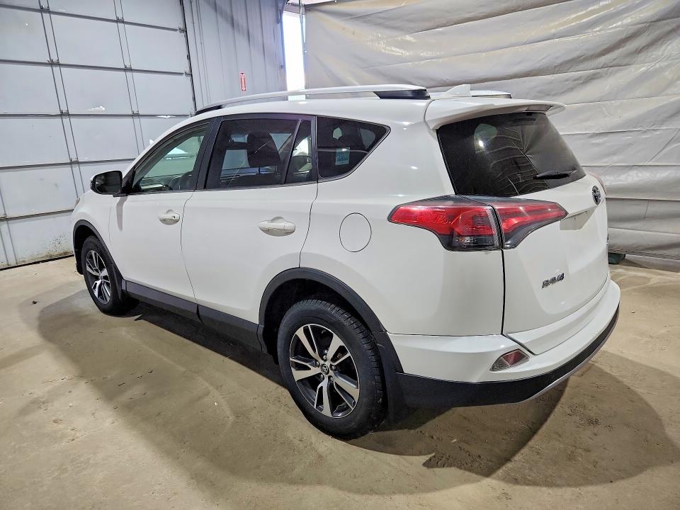 51151226 :رقم المزاد ، JTMRFREV8GJ082630 vin ، 2016 Toyota Rav4 مزاد بيع