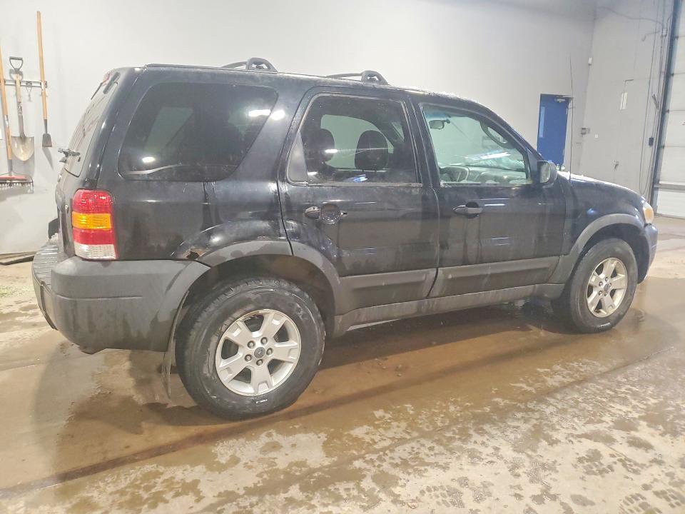 47933546 :رقم المزاد ، 1FMYU03136KC40664 vin ، 2006 Ford Escape مزاد بيع