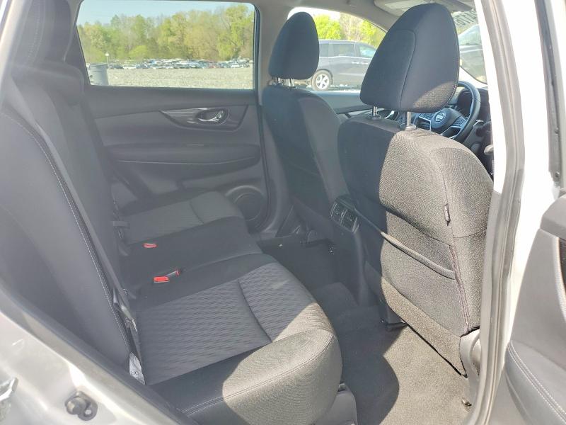 49224176 :رقم المزاد ، KNMAT2MV7JP595077 vin ، 2018 Nissan Rogue مزاد بيع